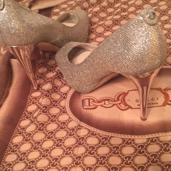 Michael Kors Platinum Glitter Peep Toe Heels - Picture 3 of 8